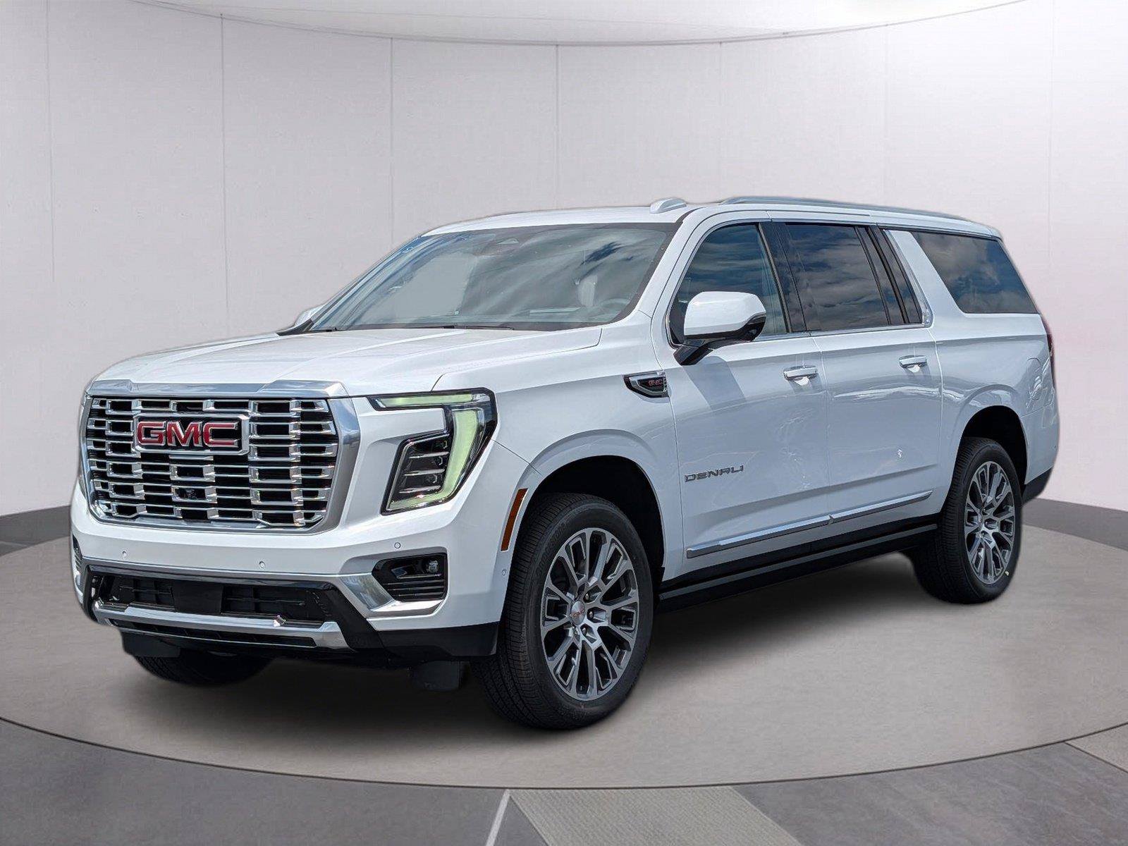 New 2026 GMC Yukon XL Denali w/ Sun & Power Step Package