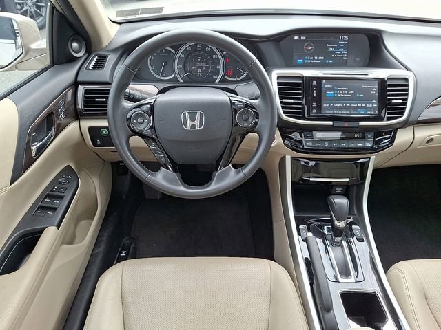 Certified 2017 Honda Accord EX-L image 8