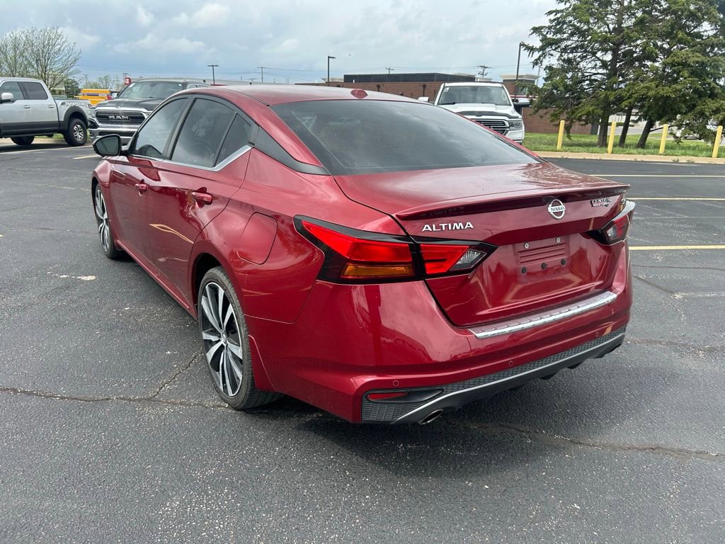 Used 2021 Nissan Altima 2.5 SR w/ SR Premium Package image 6