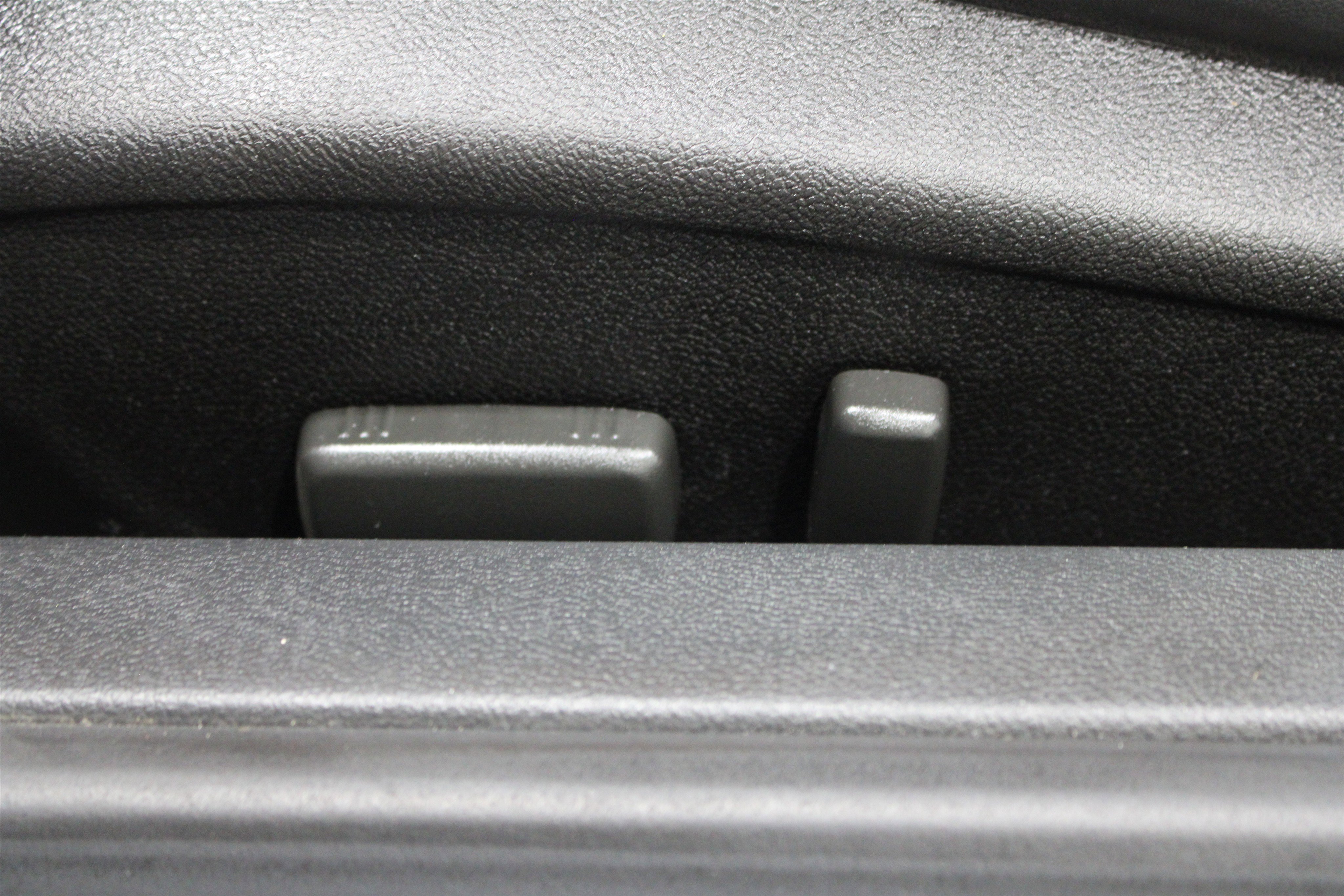 Used 2010 Chevrolet Camaro SS RWD image 6