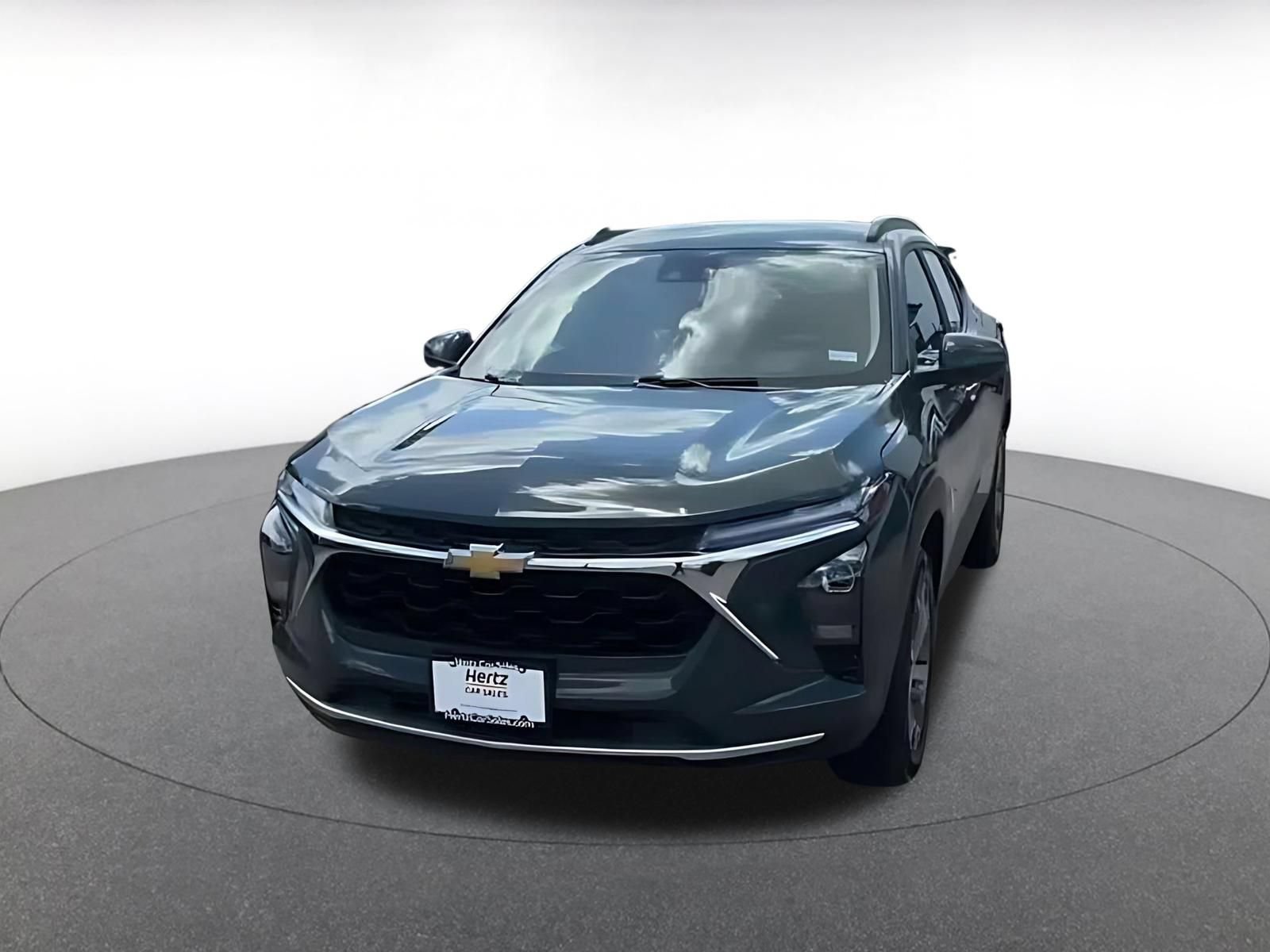 Used 2025 Chevrolet Trax LT w/ LT Convenience Package FWD image 5