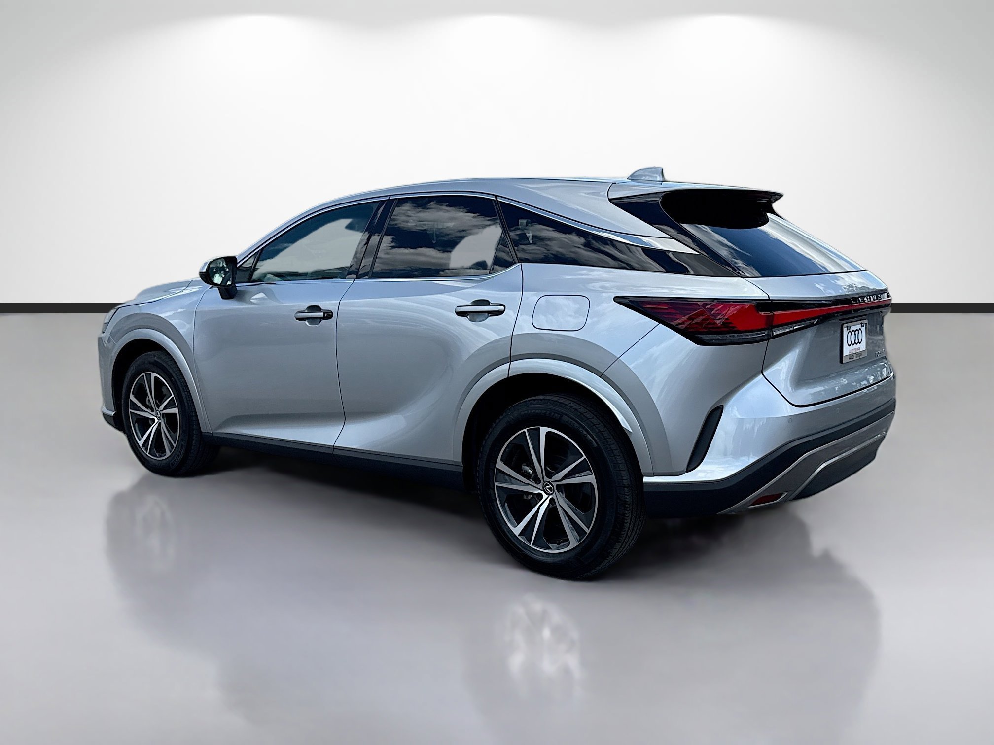 Used 2024 Lexus RX 350 FWD w/ Technology Package image 5