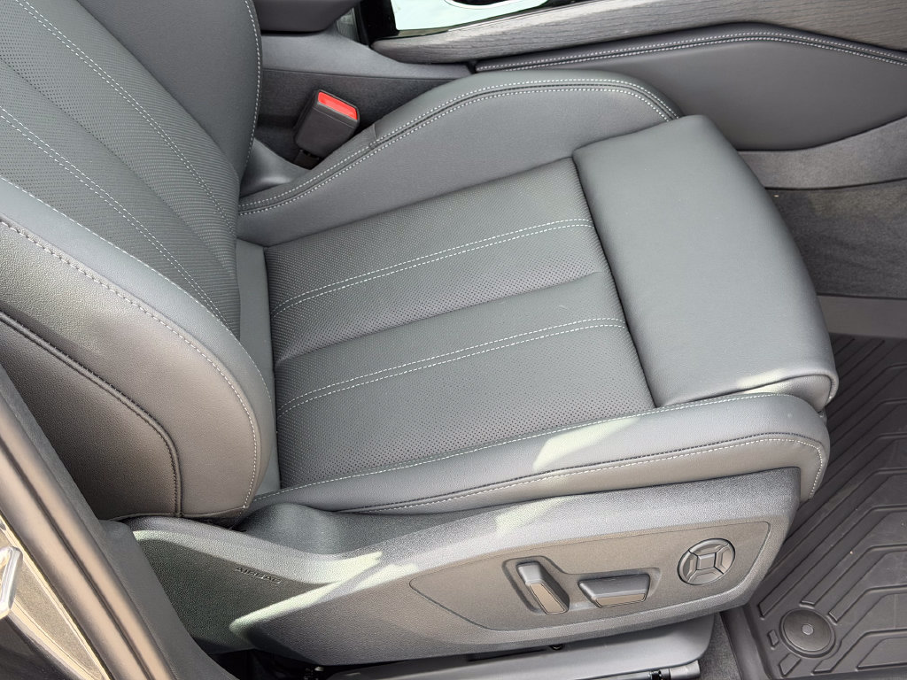 New 2026 Audi A6 Premium Plus AWD/4WD image 8
