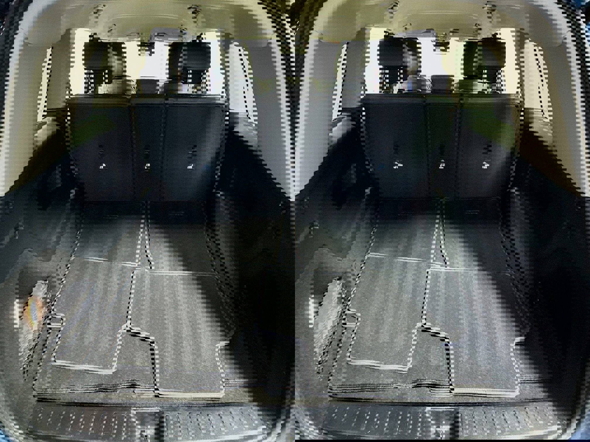 Used 2020 Mercedes-Benz GLB 250 4MATIC image 25