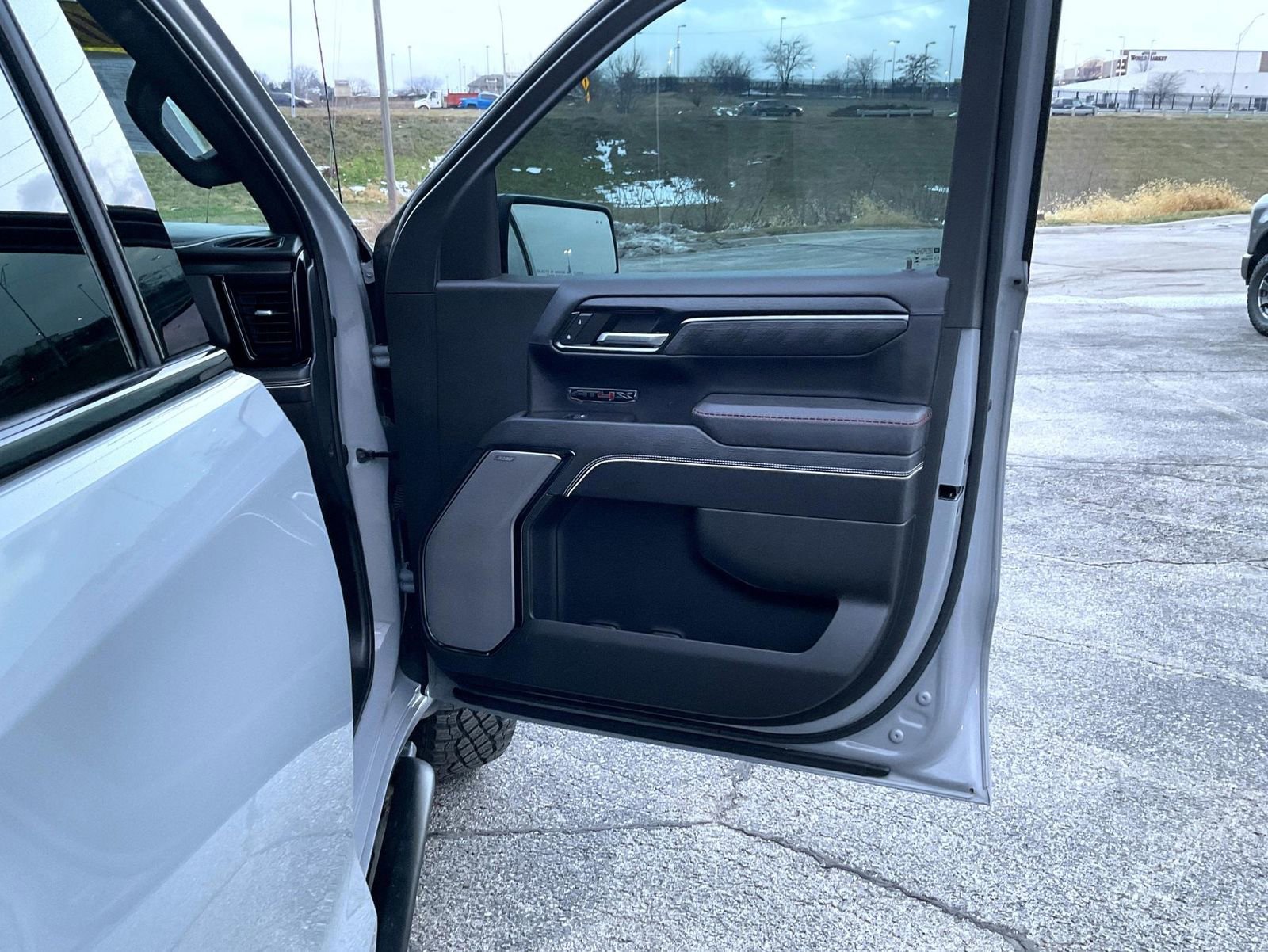 Certified 2024 GMC Sierra 1500 AT4X w/ AT4X AEV Edition image 16