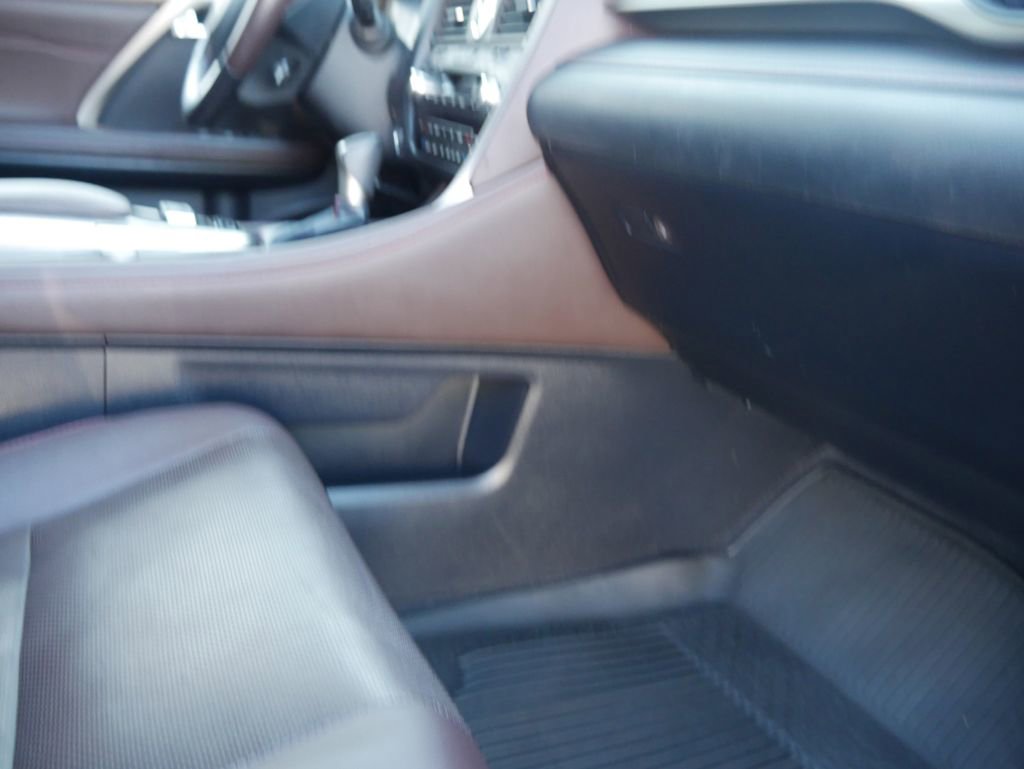 Used 2019 Lexus RX 350L AWD image 26