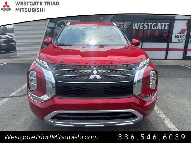 New 2025 Mitsubishi Outlander SEL image 2