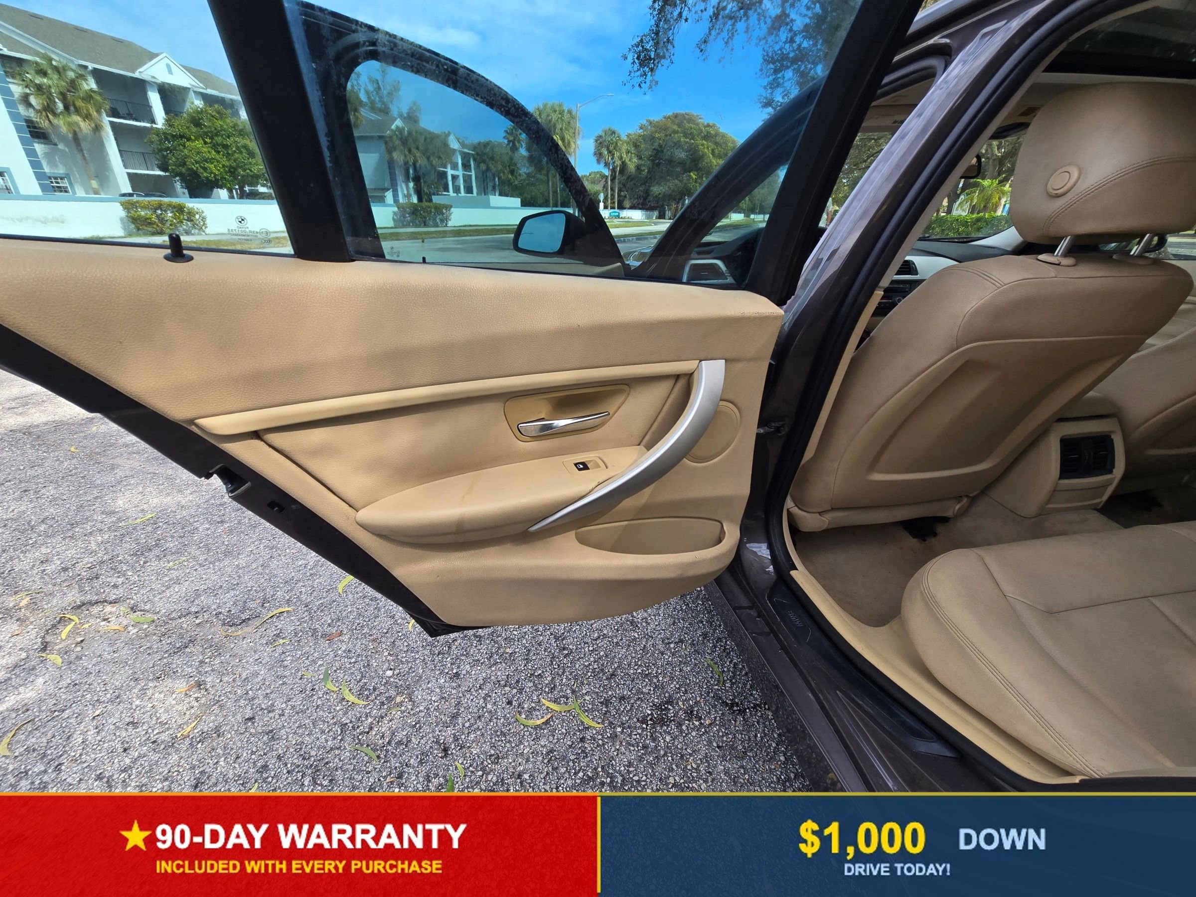 Used 2014 BMW 320i Sedan image 30