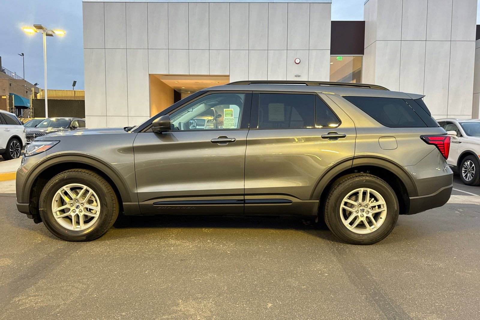 New 2026 Ford Explorer Active w/ Active Comfort Package image 6