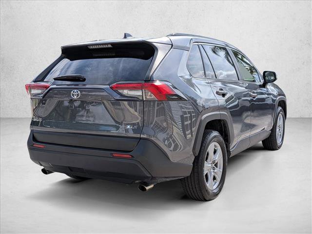 Used 2019 Toyota RAV4 XLE image 5