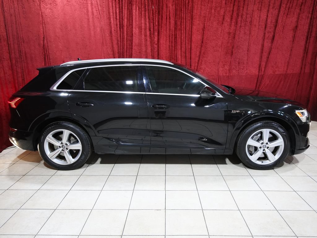 Used 2019 Audi e-tron Premium Plus AWD/4WD image 8