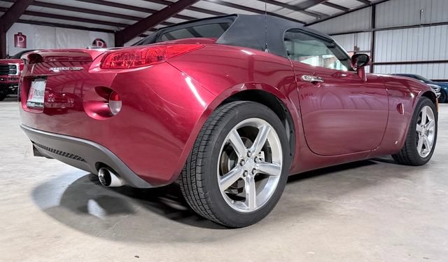 Used 2009 Pontiac Solstice GXP w/ Premium Package RWD image 9
