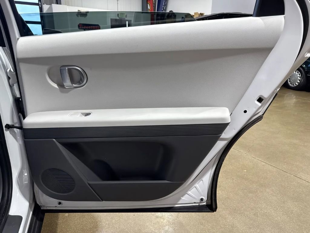 Used 2024 Hyundai Ioniq 5 SE image 22