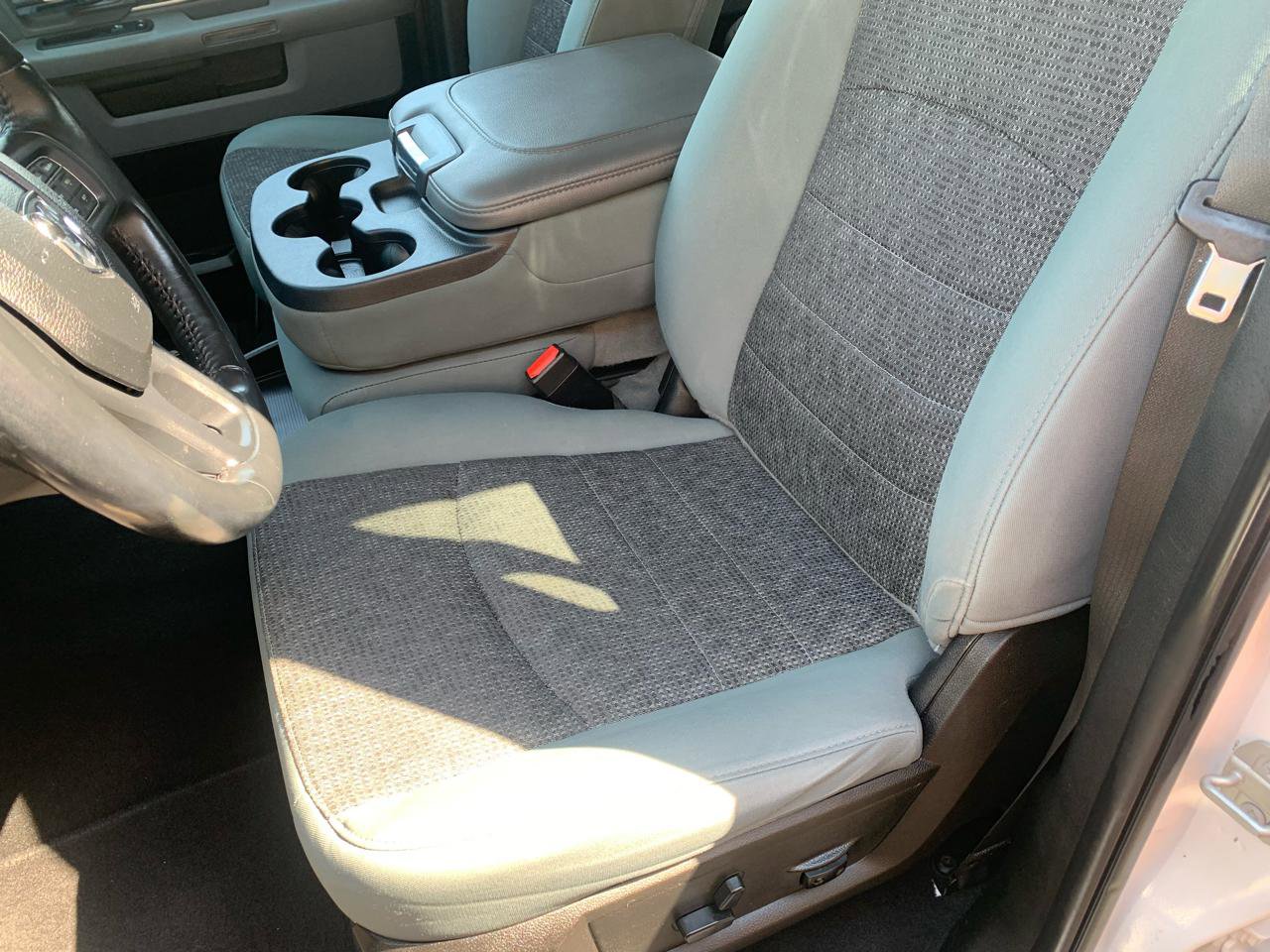 Used 2019 RAM 1500 Classic SLT w/ Luxury Group image 24