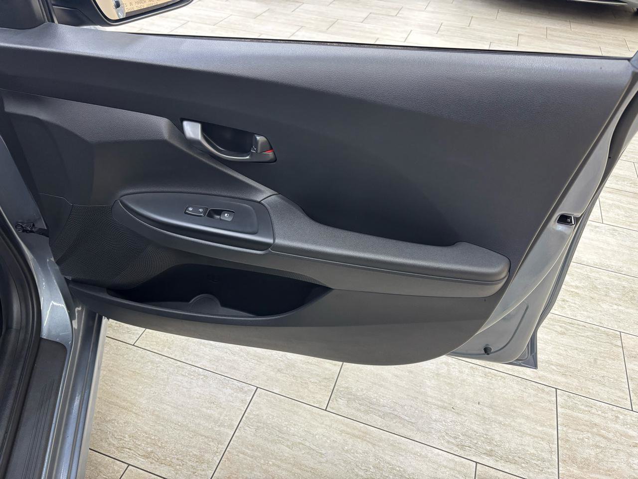 Used 2019 Hyundai Veloster 2.0 FWD image 14