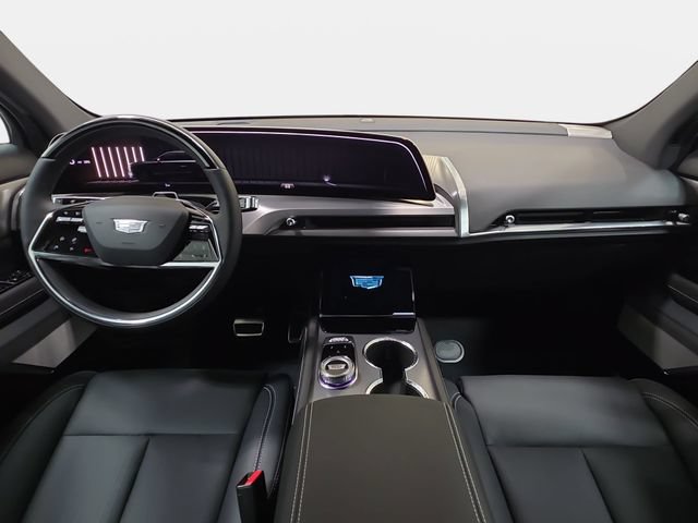 New 2027 Cadillac Vistiq Luxury w/ LPO, Floor Liner Package AWD/4WD image 9