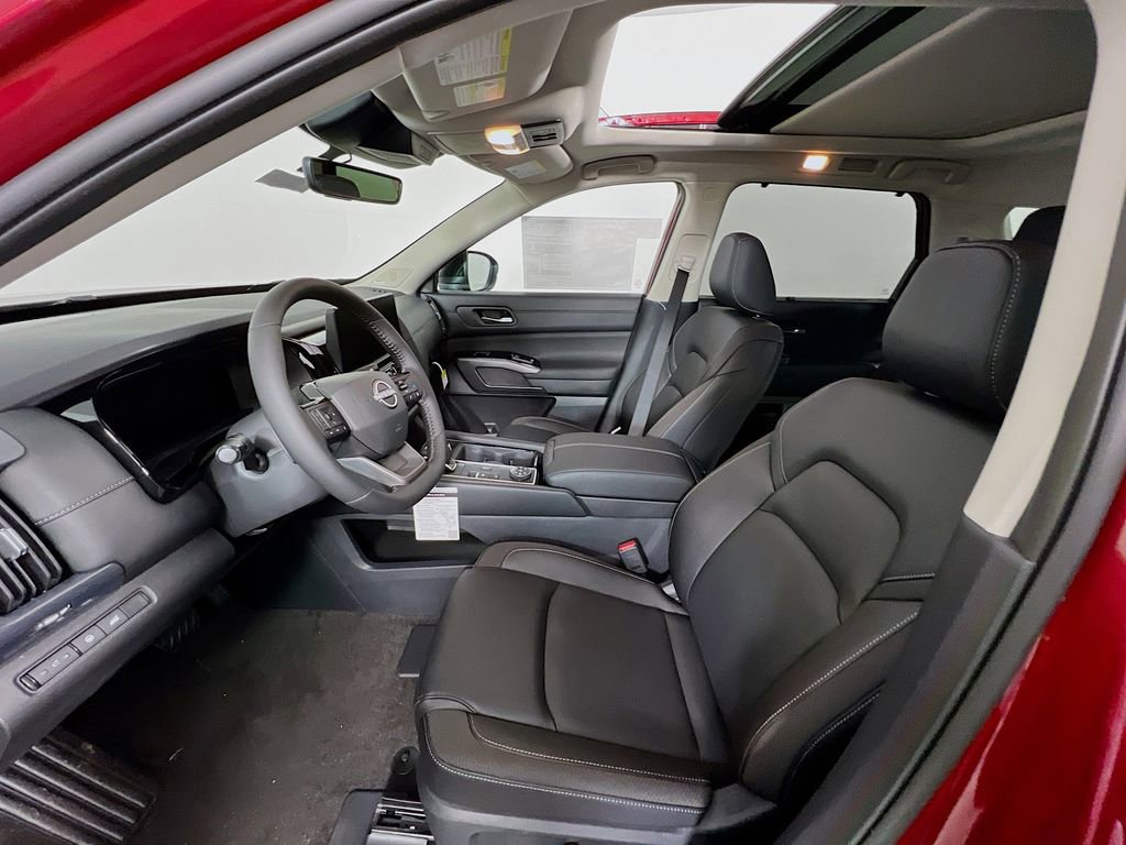 New 2026 Nissan Pathfinder SL image 19