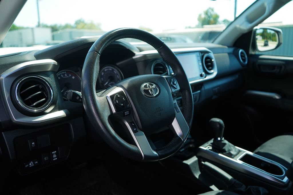 Used 2022 Toyota Tacoma SR5 w/ Trail Edition AWD/4WD image 6