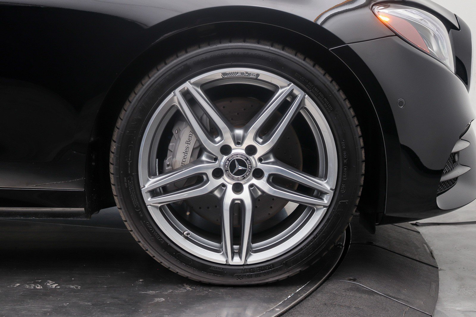 Used 2019 Mercedes-Benz E 450 4MATIC Wagon image 13