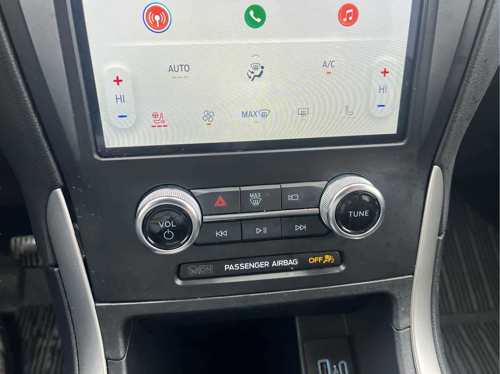 Used 2024 Ford Edge SEL w/ Convenience Package image 35