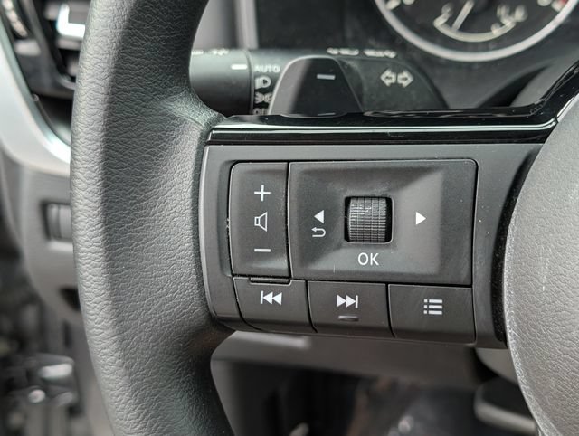 Used 2023 Nissan Rogue SV FWD image 18