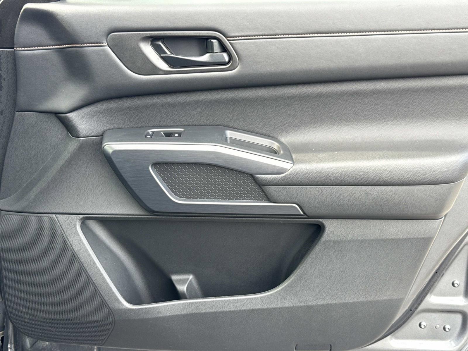 Used 2024 Nissan Pathfinder Rock Creek image 24