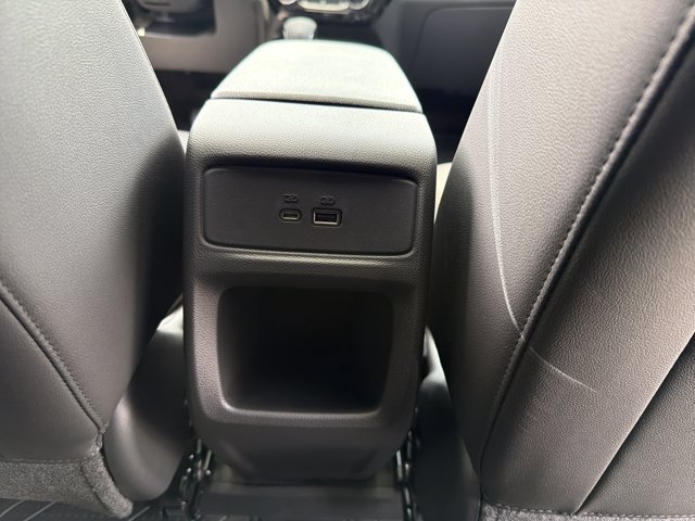 New 2026 Chevrolet Trax RS w/ Sunroof Package FWD image 29
