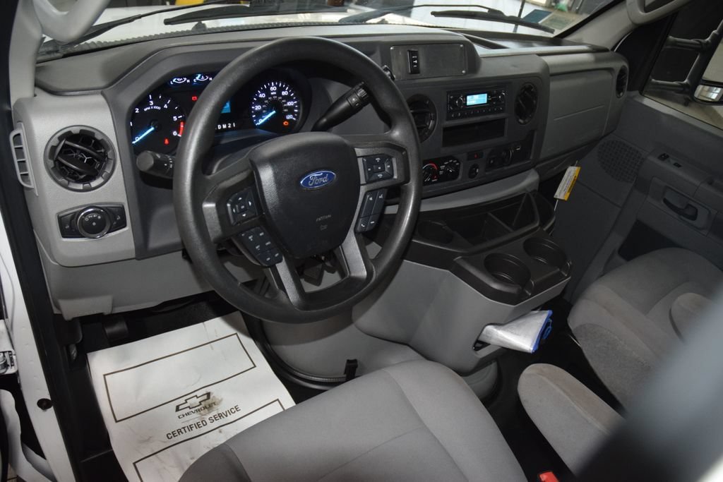 Used 2023 Ford E-450 and Econoline 450 Super Duty w/ Power Windows & Locks Group RWD image 17