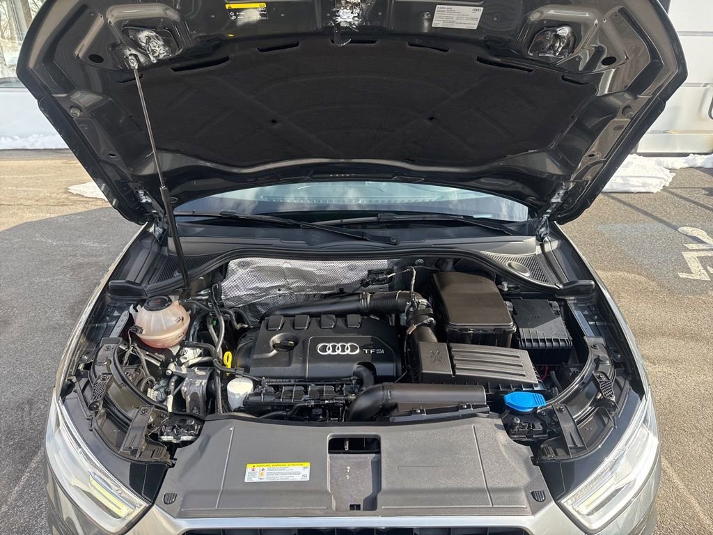 Used 2018 Audi Q3 2.0T Premium image 32