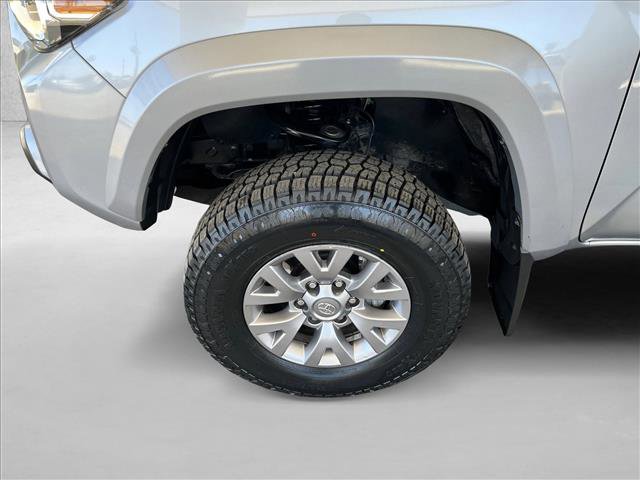 Used 2018 Toyota Tacoma SR5 RWD image 21