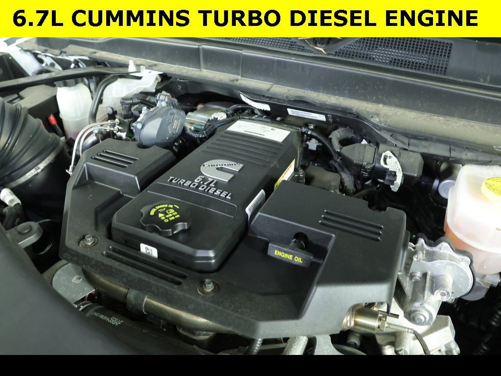 Used 2024 RAM 2500 Tradesman w/ Chrome Appearance Group image 6