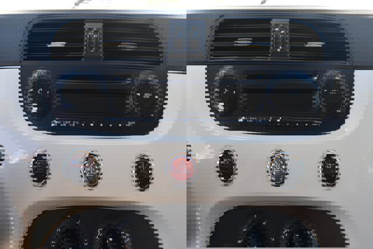 Used 2015 FIAT 500 Pop image 23