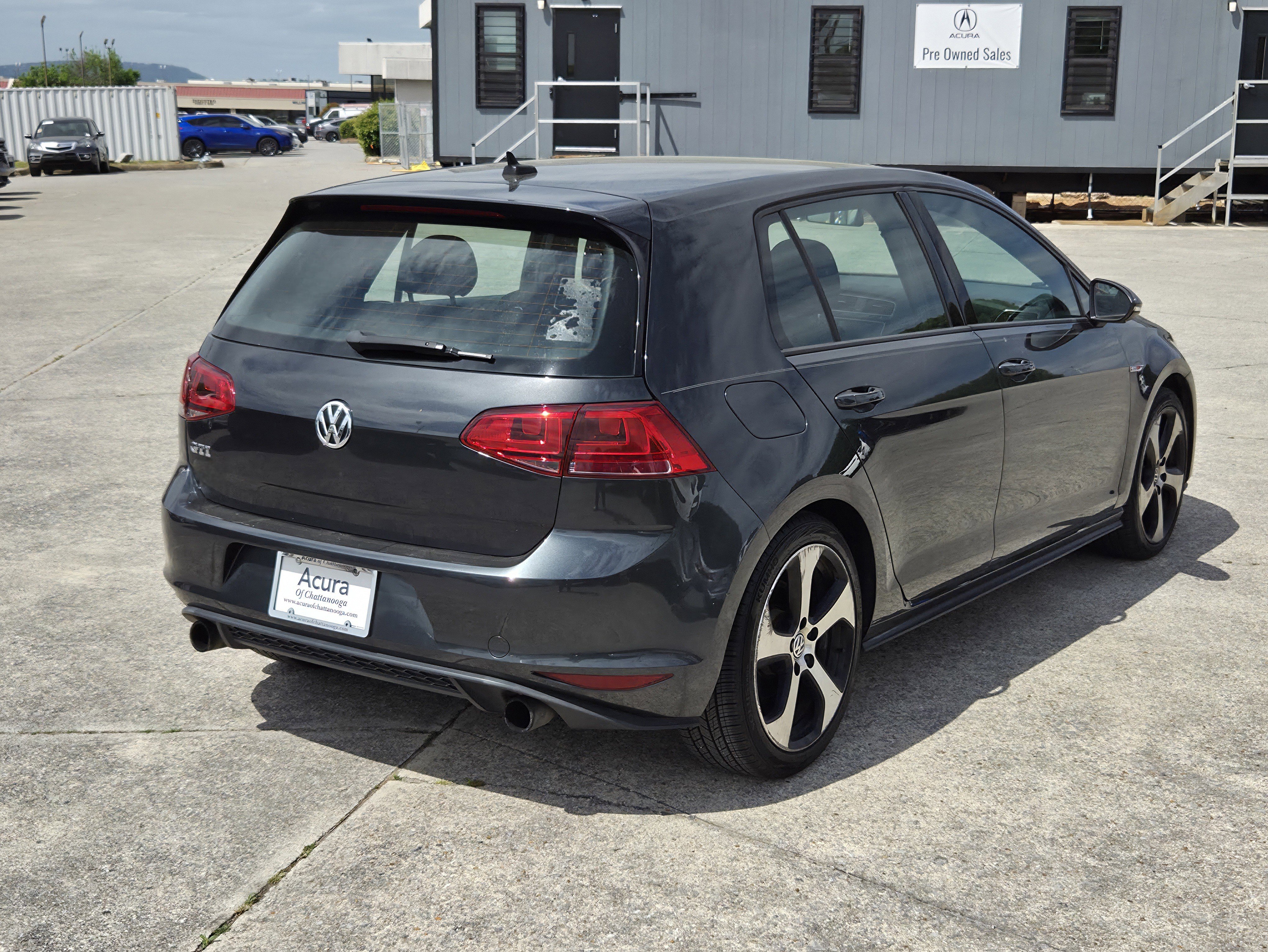 Used 2017 Volkswagen GTI Autobahn FWD image 4