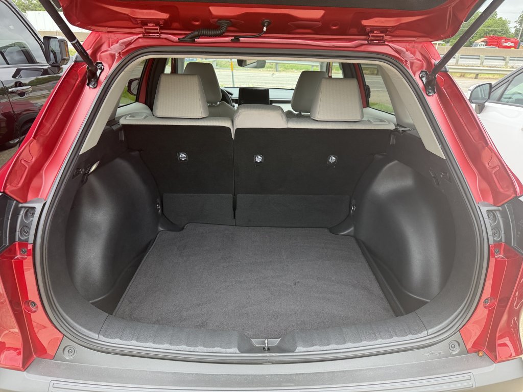 Used 2026 Toyota Corolla Cross LE FWD image 27