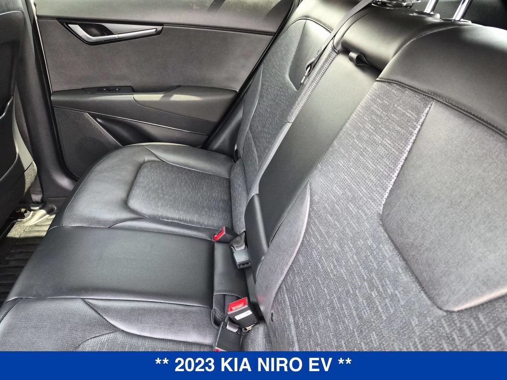 Used 2023 Kia Niro Wave w/ Wave Preserve Package FWD image 16