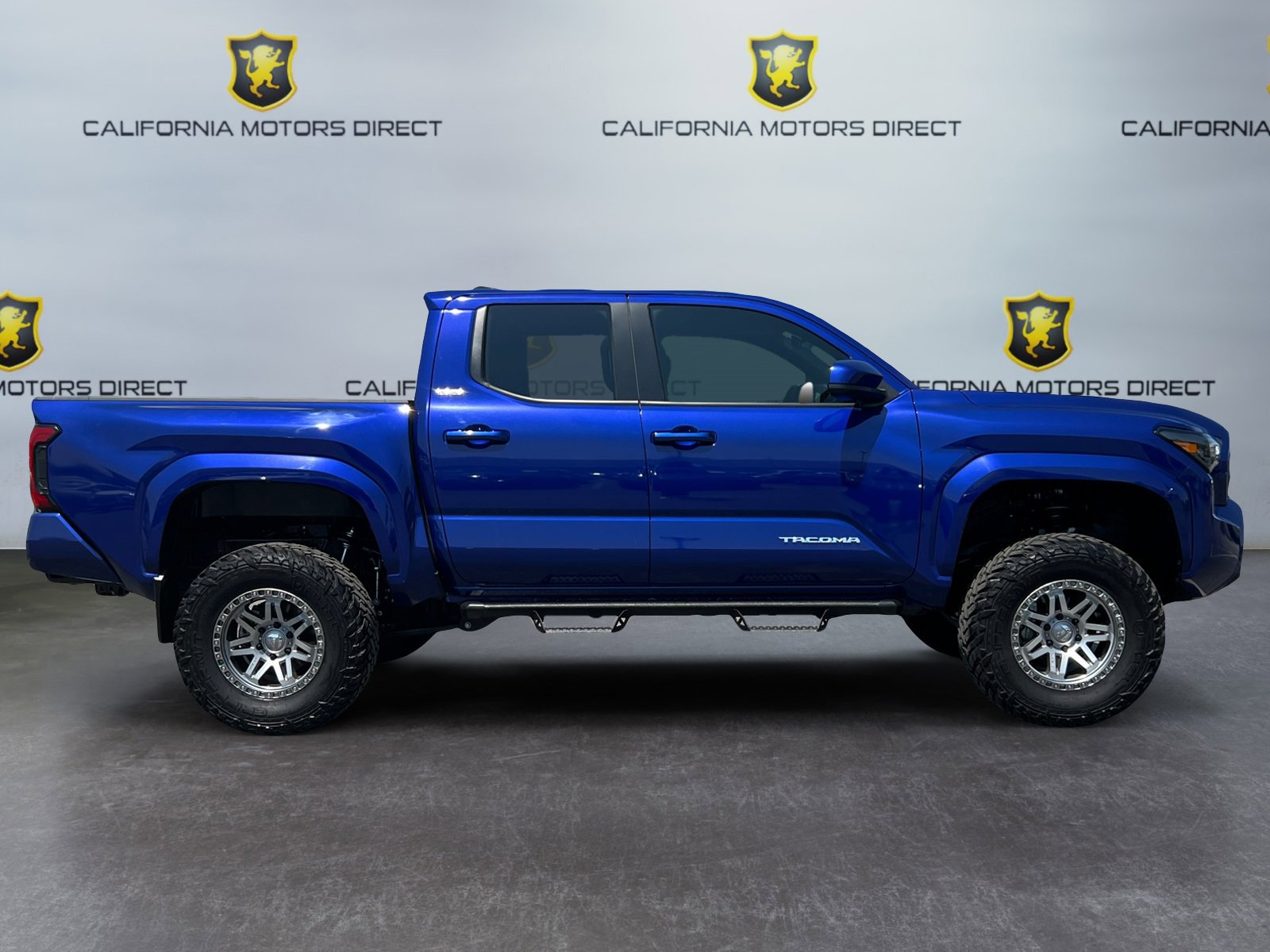 Used 2024 Toyota Tacoma SR5 image 6