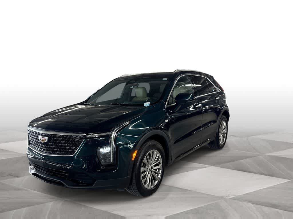 Used 2024 Cadillac XT4 Premium Luxury FWD image 4