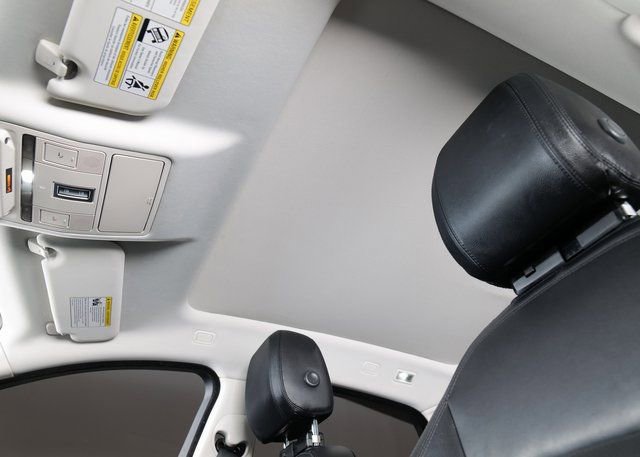 Used 2020 Jaguar E-PACE Base image 23