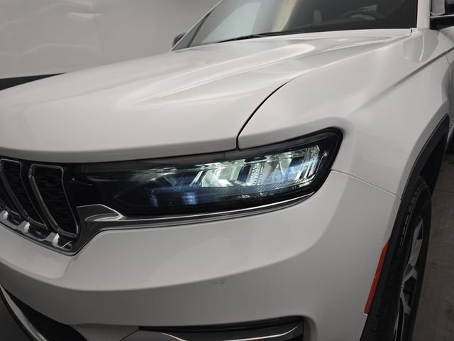 Used 2024 Jeep Grand Cherokee Limited image 14