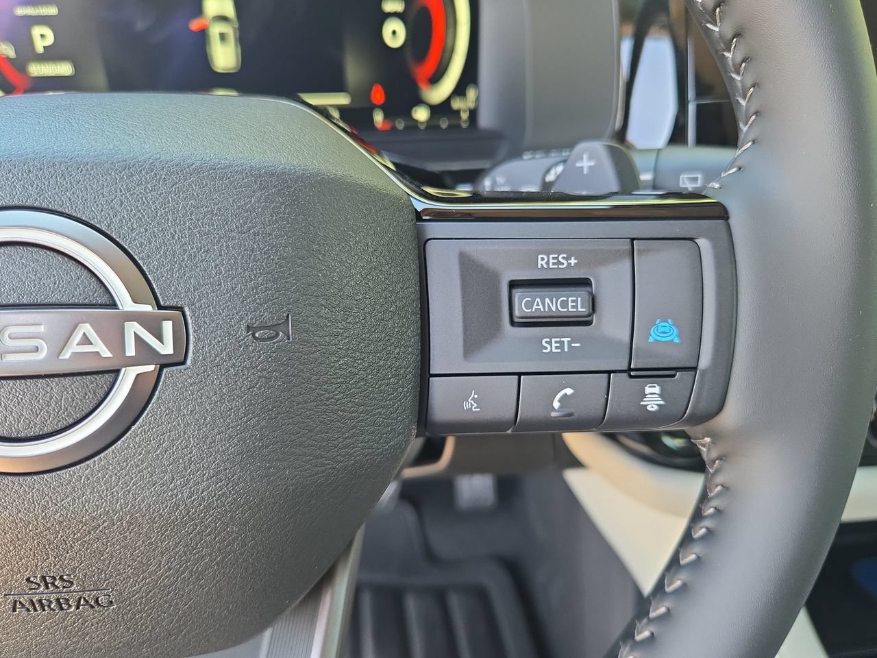 New 2026 Nissan Pathfinder SL FWD image 18