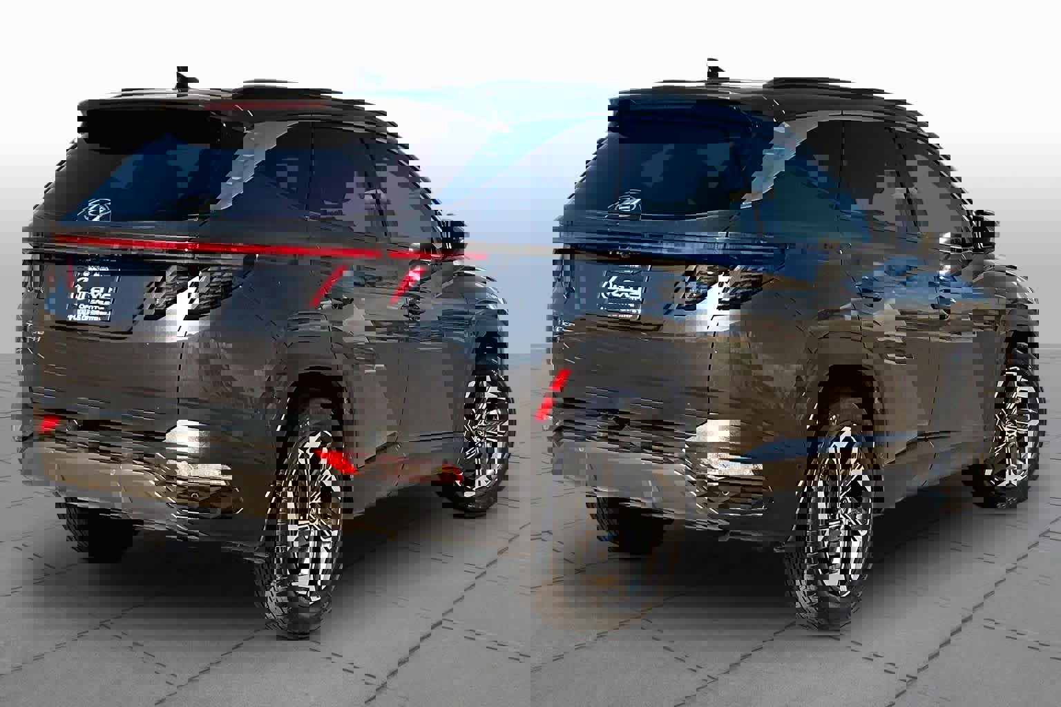 Used 2023 Hyundai Tucson Limited FWD image 12