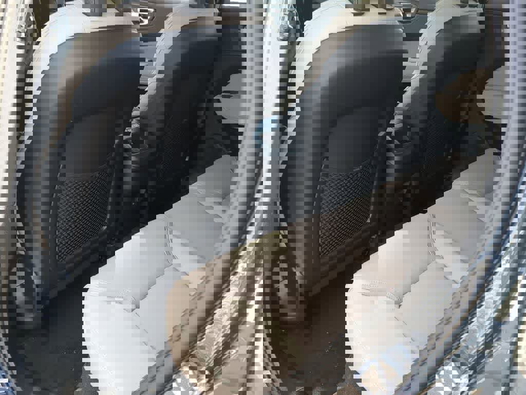 New 2026 Volvo XC60 B5 Plus w/ Protection Package Premier image 17