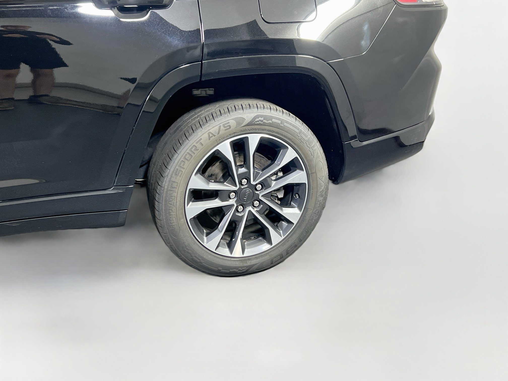 Used 2023 Jeep Grand Cherokee L Overland AWD/4WD image 32
