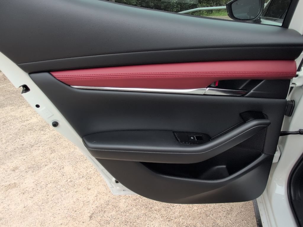 New 2026 MAZDA MAZDA3 Hatchback w/Premium Plus Pkg AWD/4WD image 8