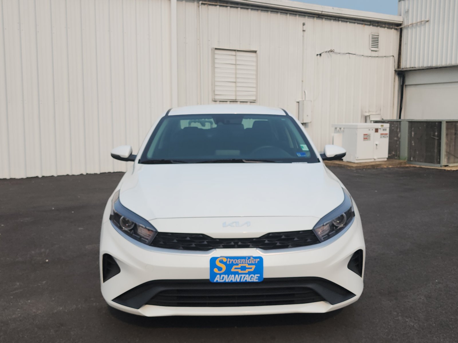 Used 2024 Kia Forte LXS w/ LXS Technology Package FWD image 8
