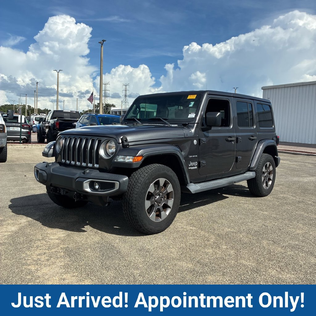 Used 2018 Jeep Wrangler Unlimited Sahara AWD/4WD image 3