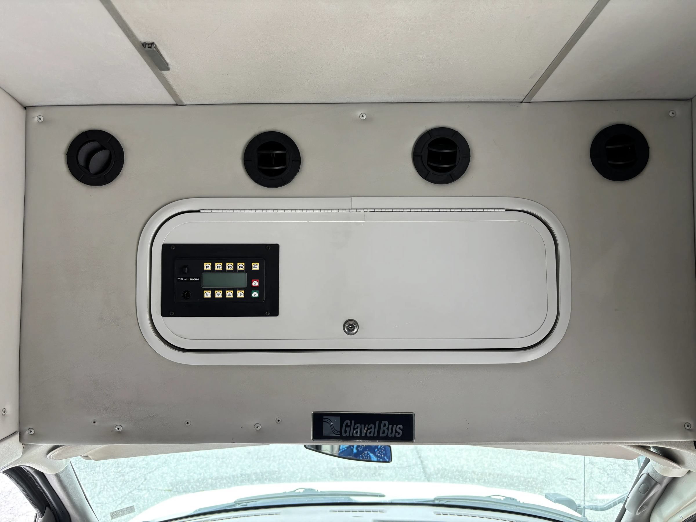 Used 2015 Chevrolet Express 4500 w/ Shuttle Bus Package RWD image 30