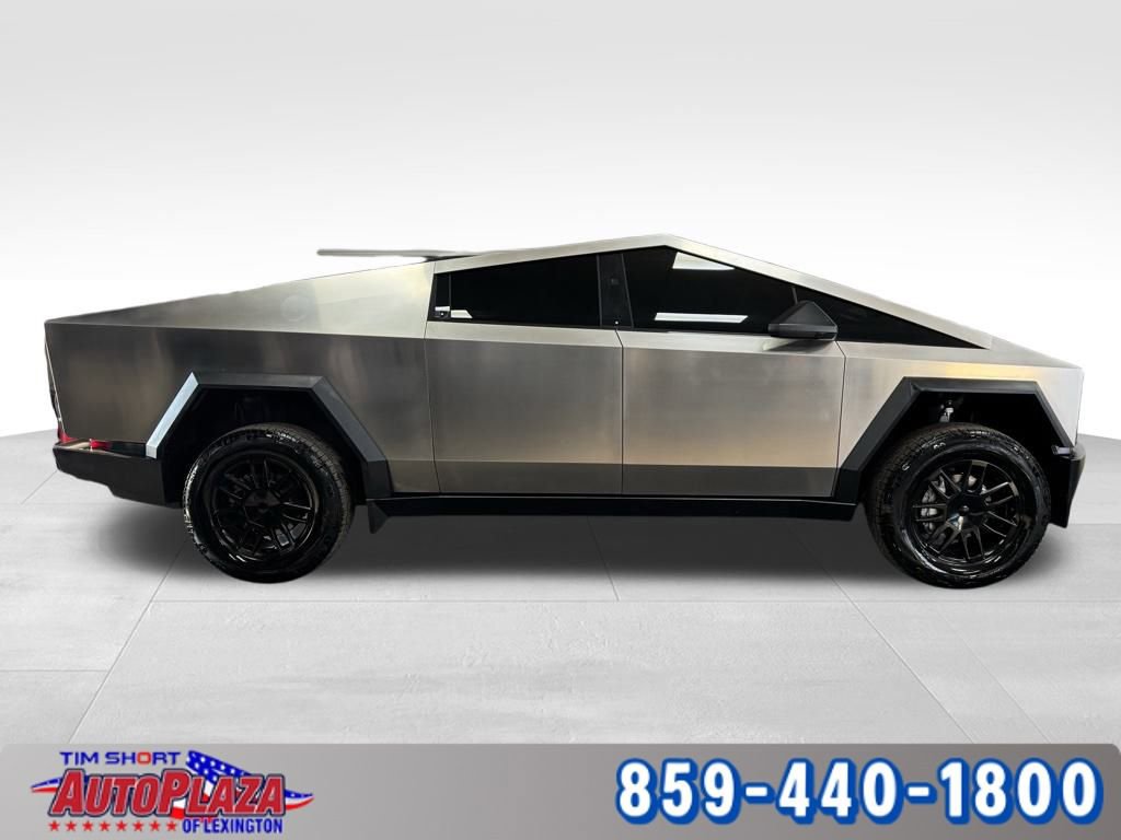 Used 2024 Tesla Cybertruck AWD Crew Cab image 9