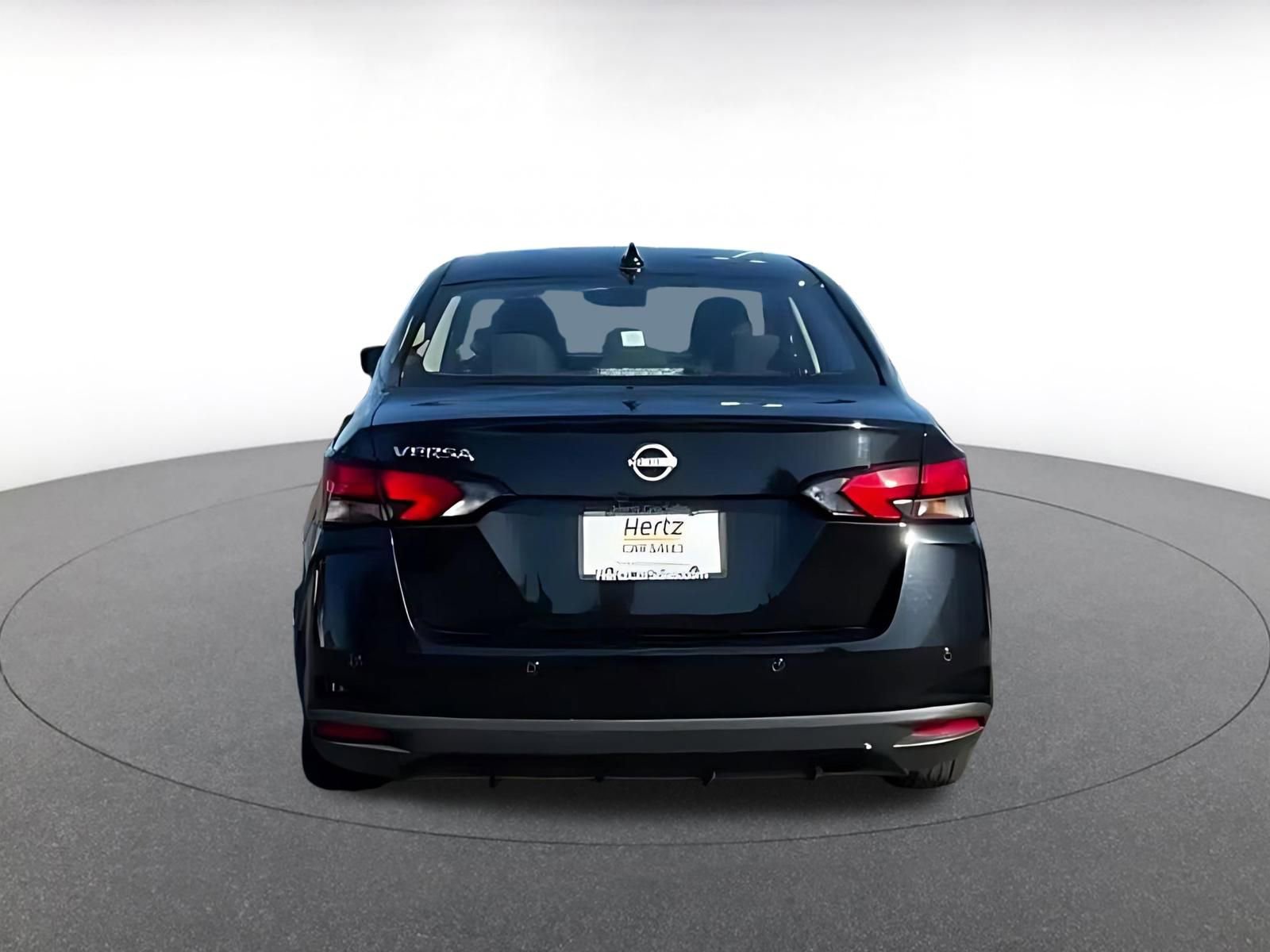 Used 2025 Nissan Versa SV FWD image 9