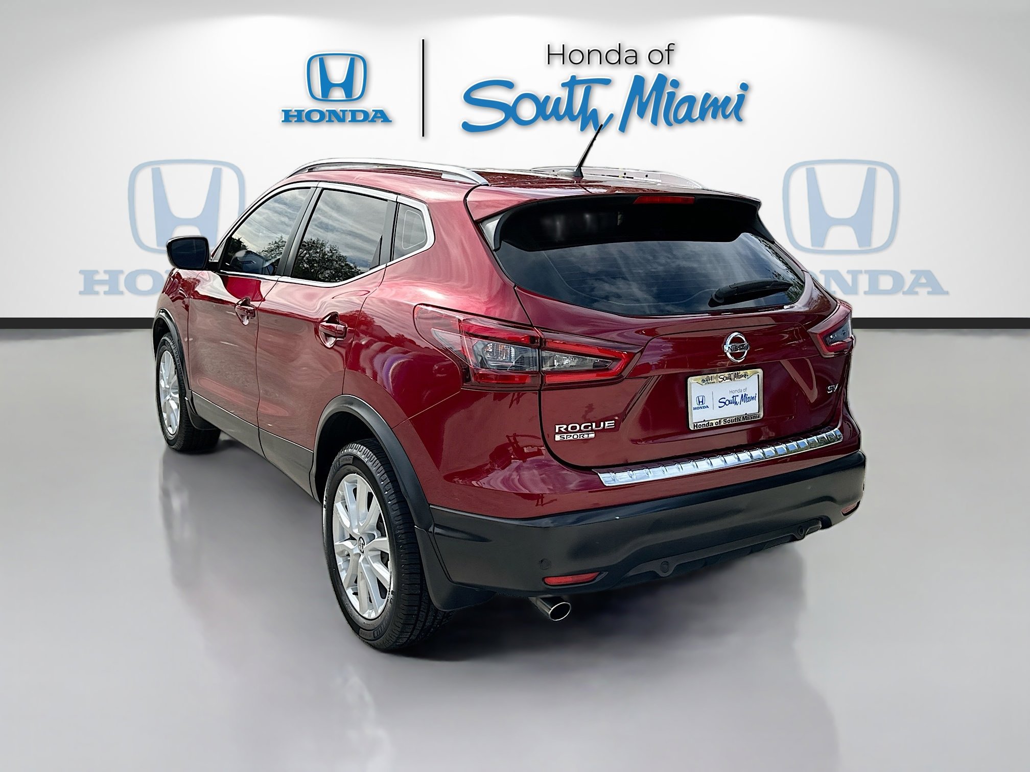 Used 2020 Nissan Rogue Sport SV image 5